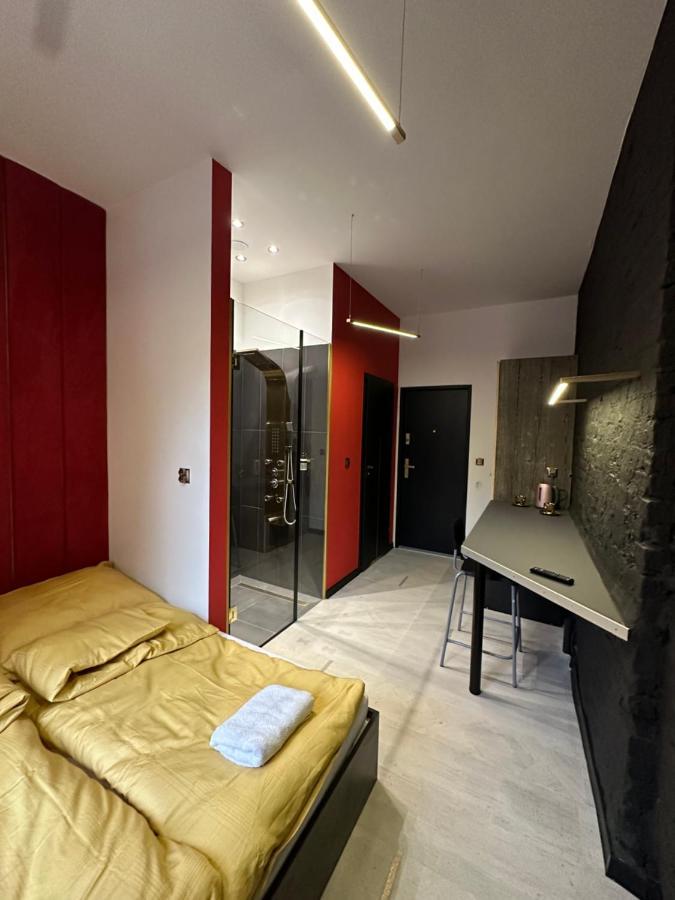 Darkhouse Versace Red Łódź Dış mekan fotoğraf